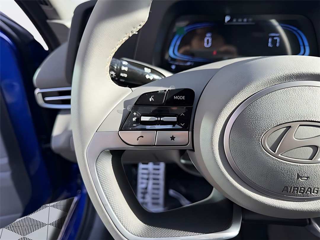 2026 Hyundai Elantra SEL Sport - Image 16