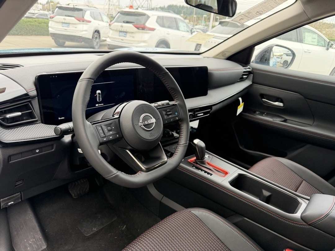 2026 Nissan Kicks SR - Image 14