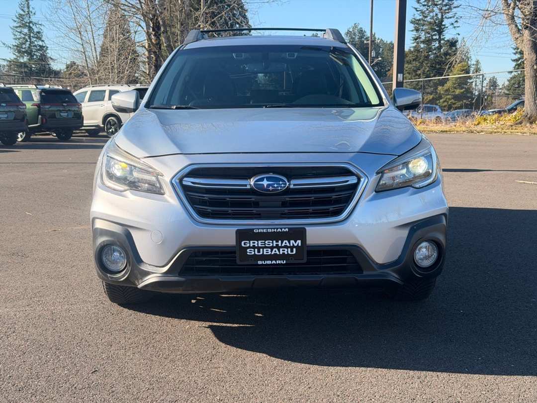 2018 Subaru Outback 2.5i - Image 2