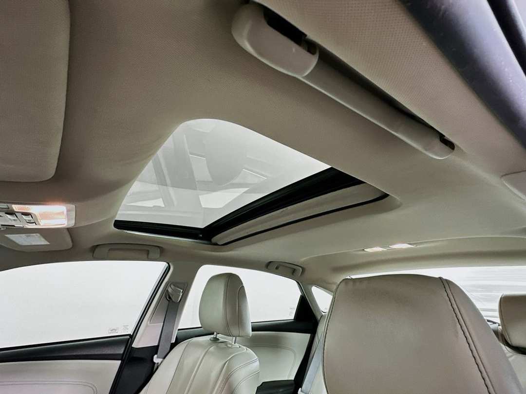 2018 Toyota Avalon XLE Premium - Image 24