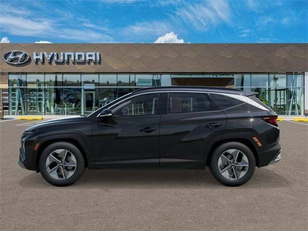 2026 Hyundai Tucson SEL - Image 3