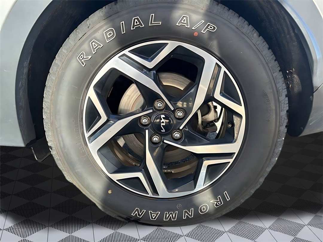 2023 Kia Sportage LX - Image 21