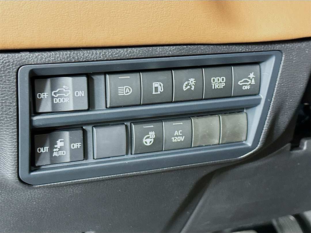 2026 Toyota Tundra 1794 Edition - Image 10