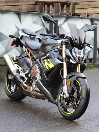 2023 BMW S 1000 R