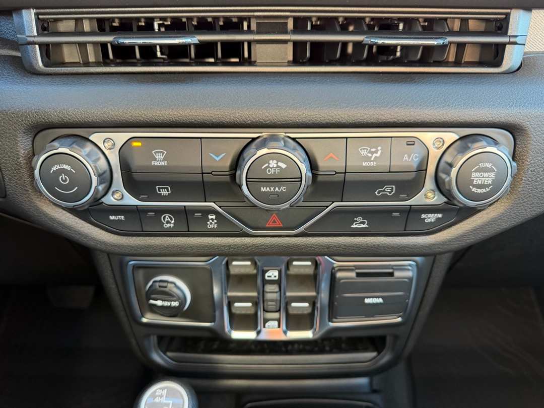 2026 Jeep Wrangler Sport - Image 23