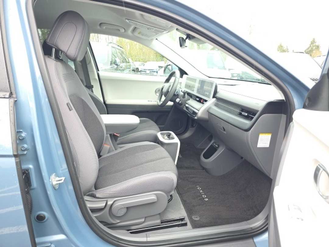2024 Hyundai Ioniq 5 SE - Image 22