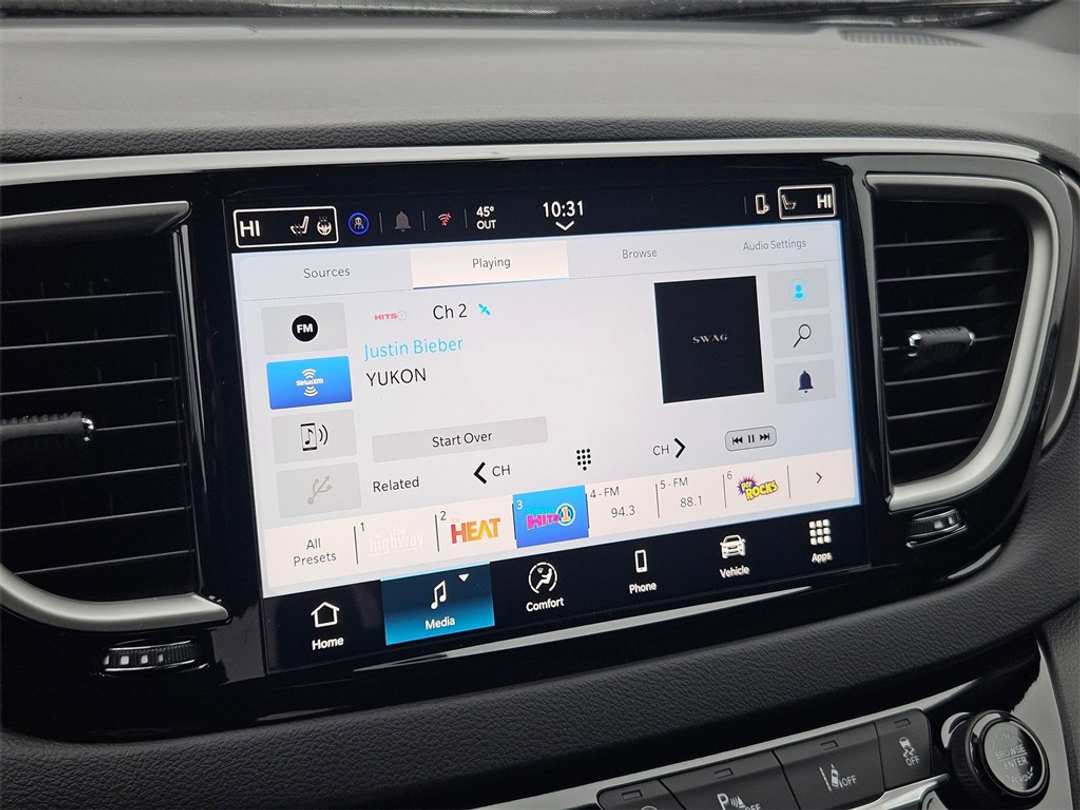 2026 Chrysler Voyager LX - Image 20