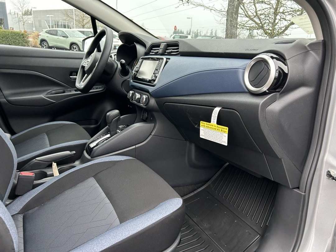 2025 Nissan Versa 1.6 SV - Image 26