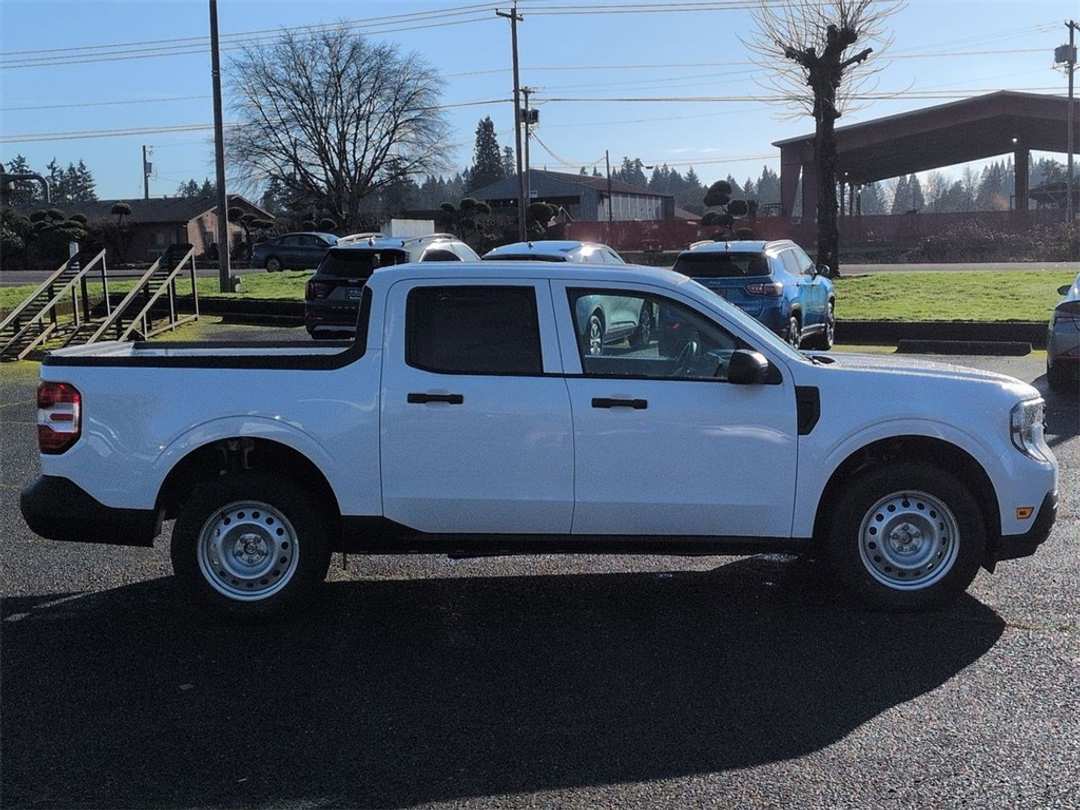 2026 Ford Maverick XL - Image 6