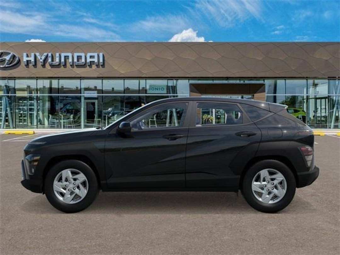 2026 Hyundai Kona SE - Image 3