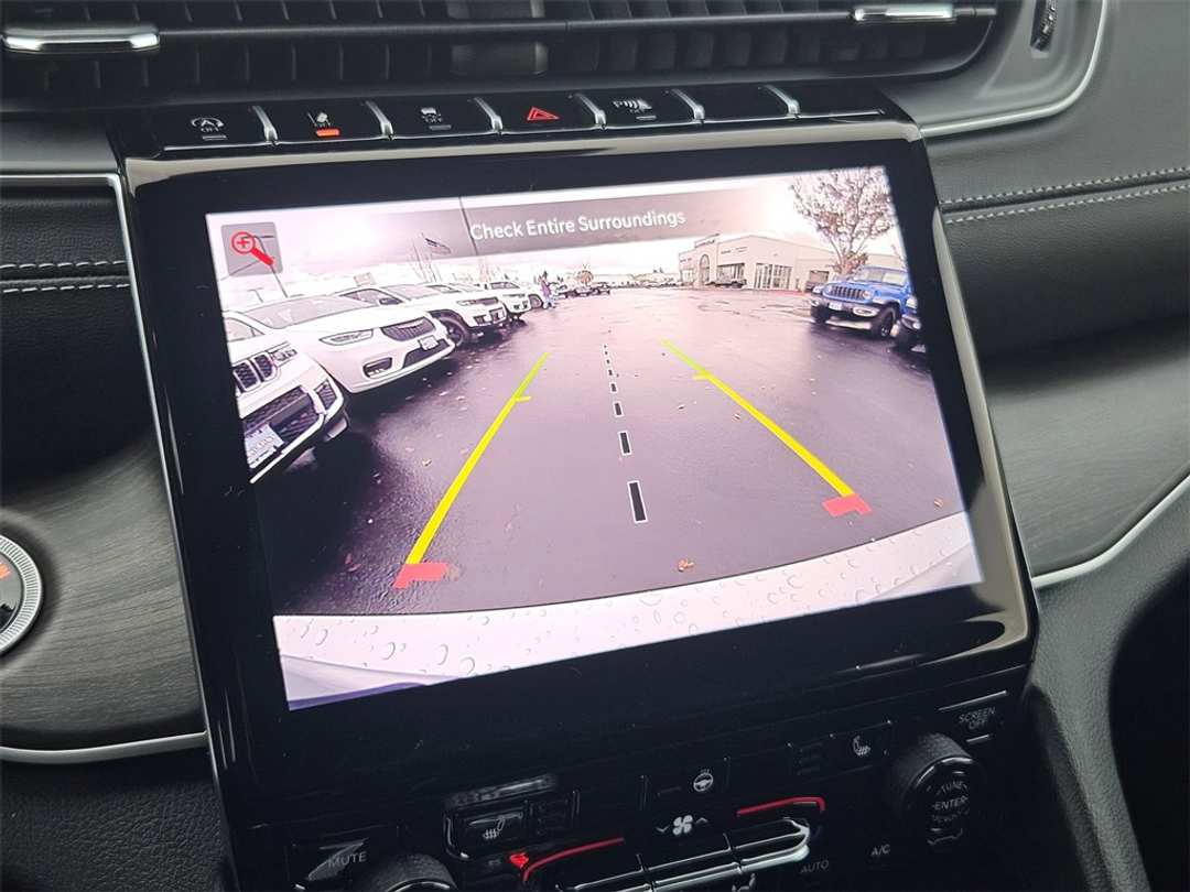 2025 Jeep Grand Cherokee L Limited - Image 21