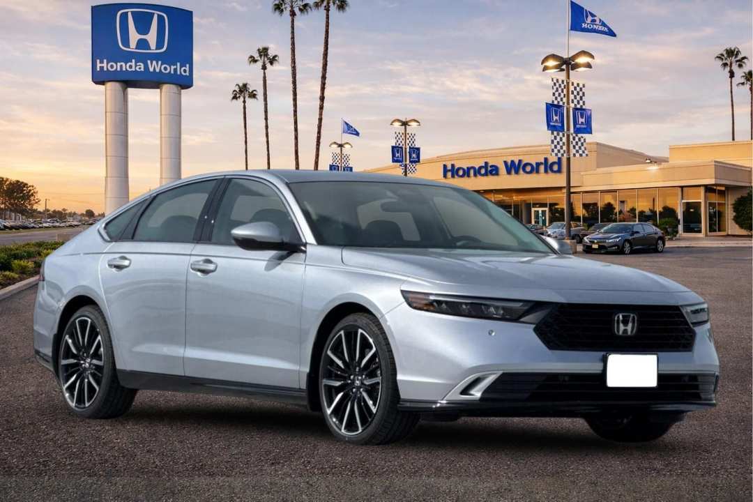 2026 Honda Accord Touring - Image 2