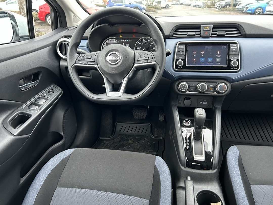 2025 Nissan Versa 1.6 SV - Image 23