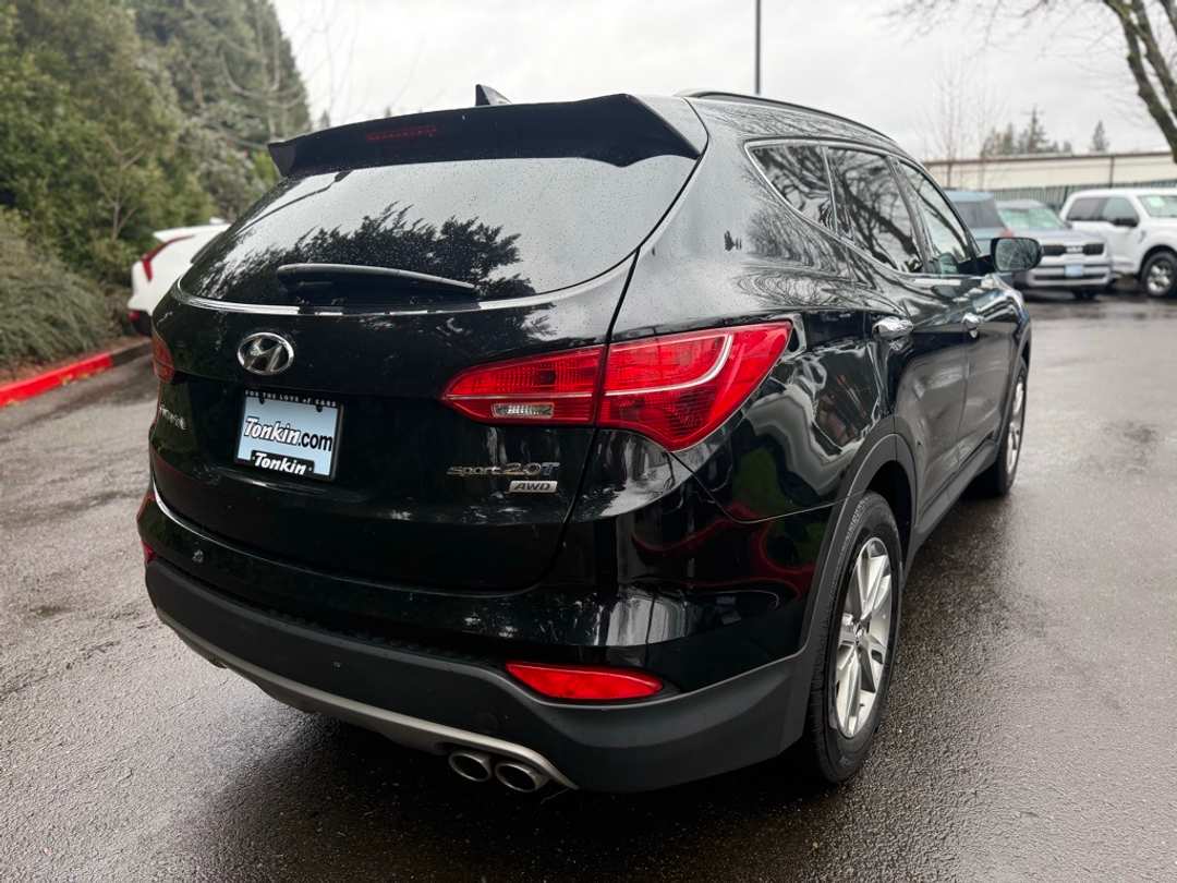 2014 Hyundai Santa Fe Sport 2.0T - Image 10