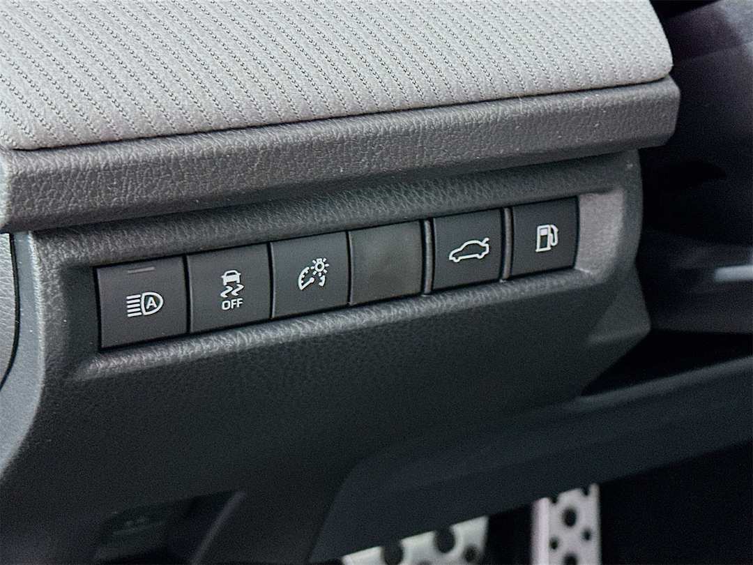 2026 Toyota Camry XSE - Image 10