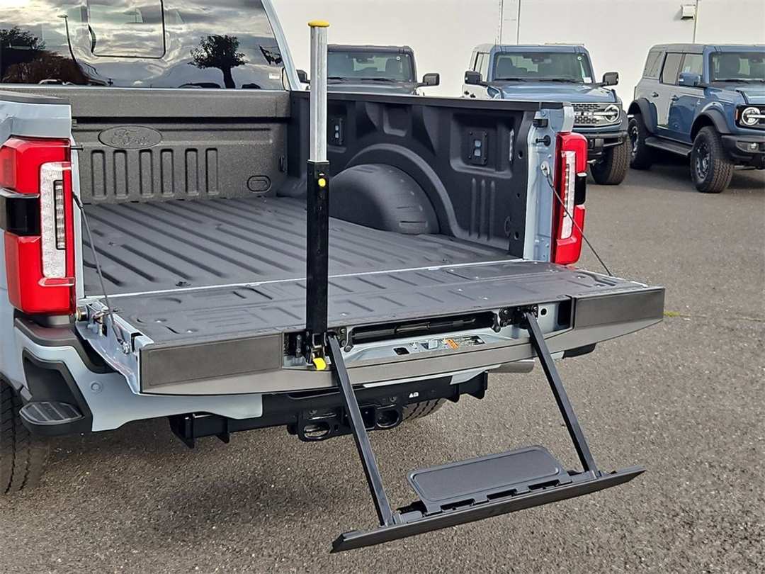 2026 Ford F-250Sd Platinum - Image 38