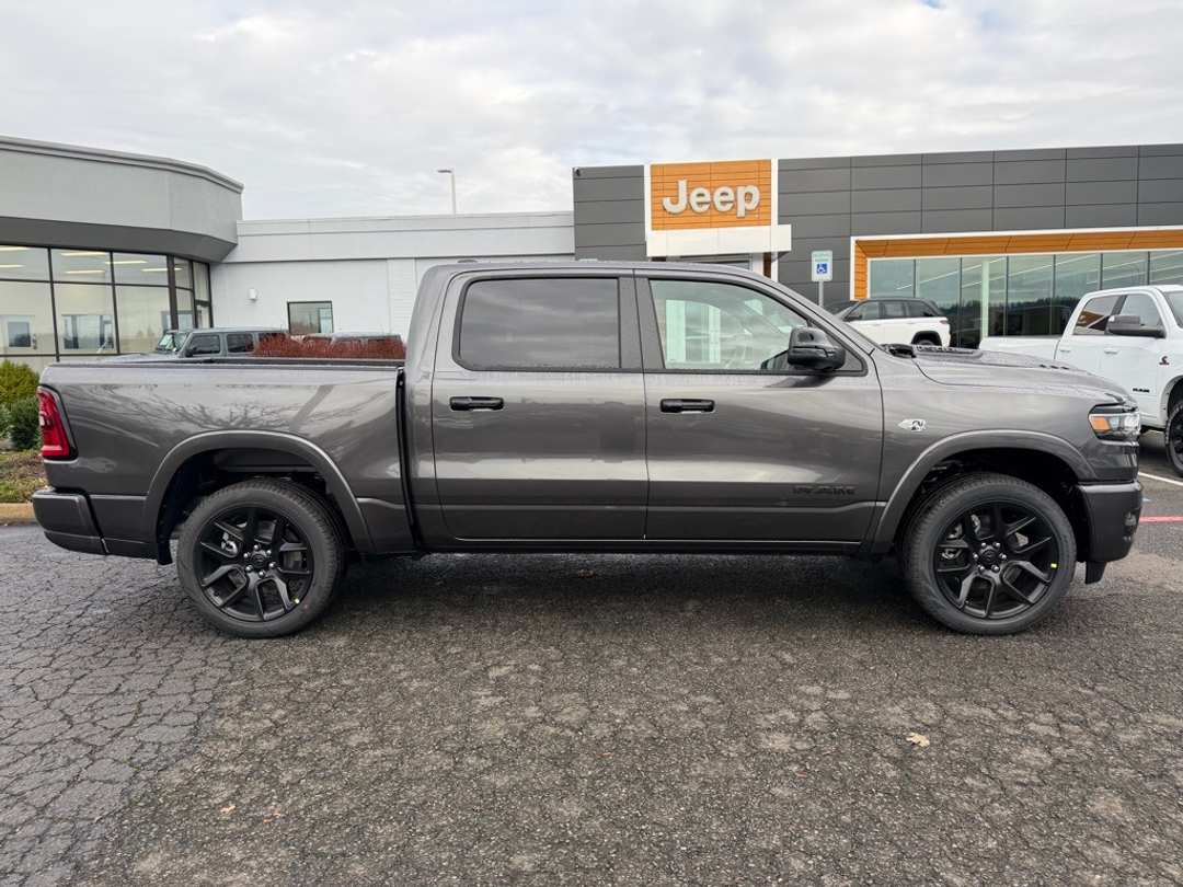 2026 Ram 1500 Laramie - Image 9