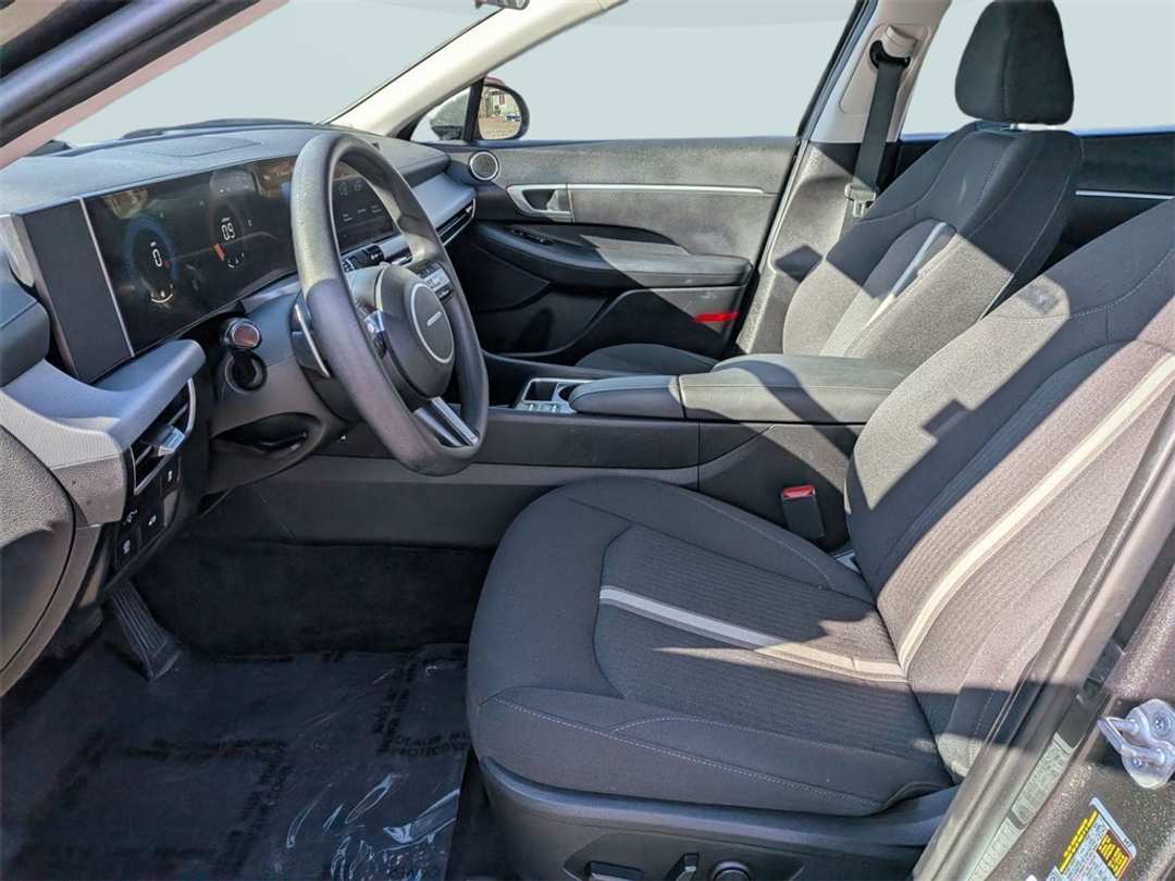 2025 Hyundai Sonata SEL - Image 15