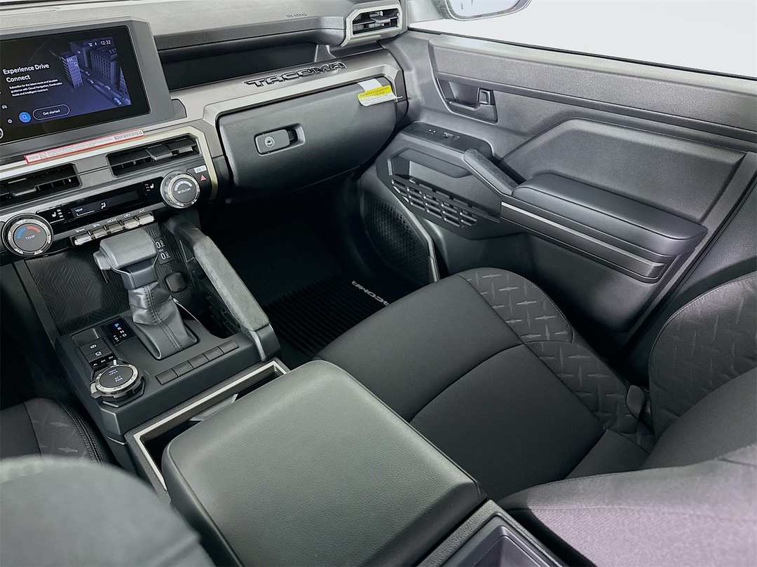 2025 Toyota Tacoma SR5 - Image 23