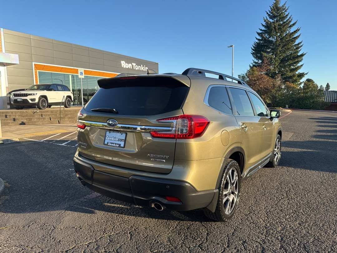 2023 Subaru Ascent Limited - Image 7