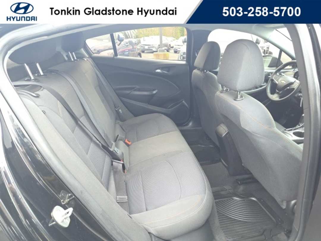 2019 Chevrolet Cruze LS - Image 22