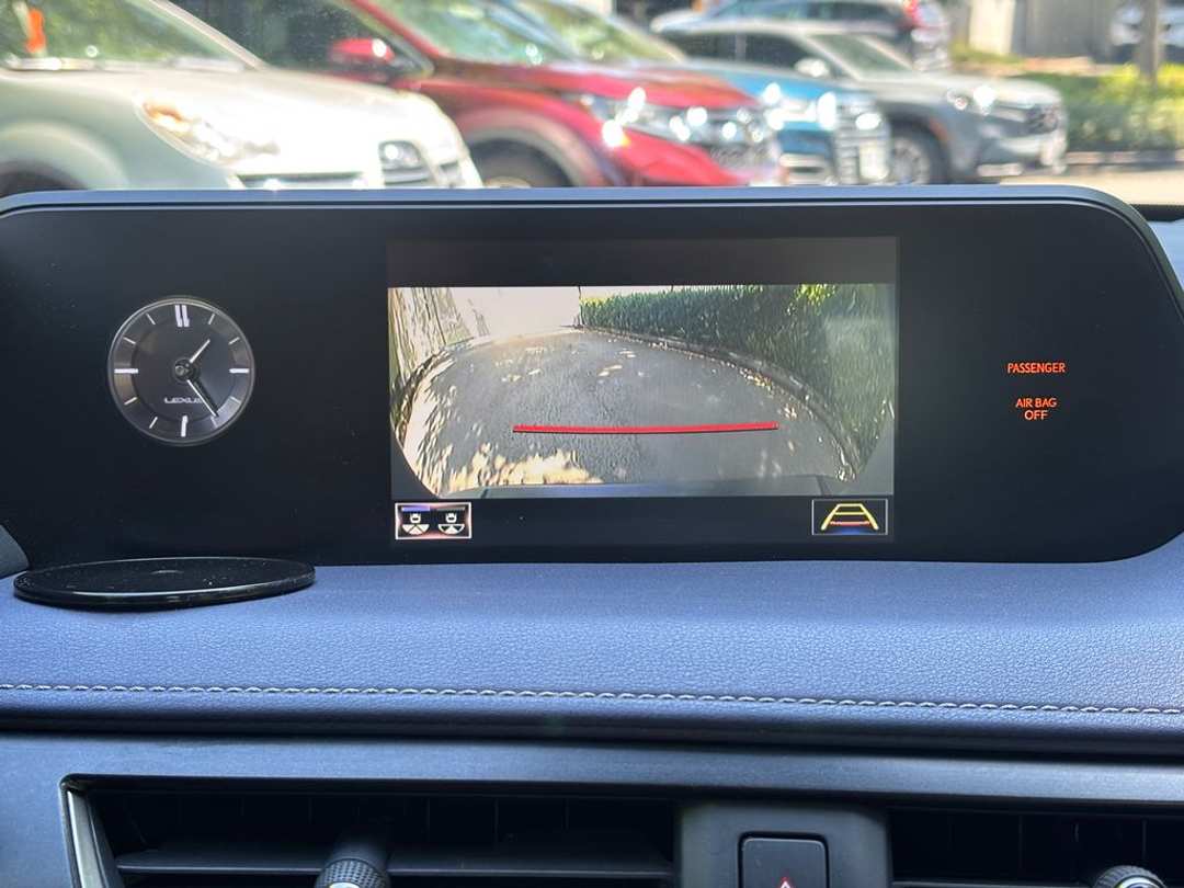 2021 Lexus Ux 250h - Image 24