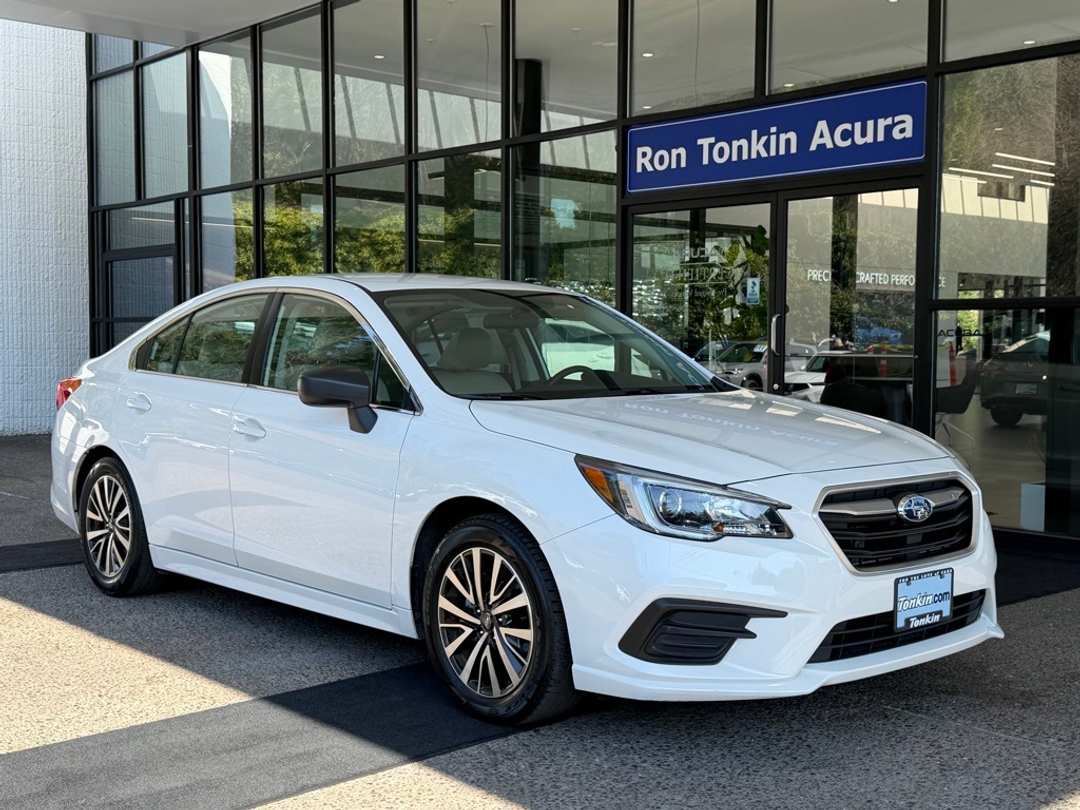 2018 Subaru Legacy 2.5i - Image 2