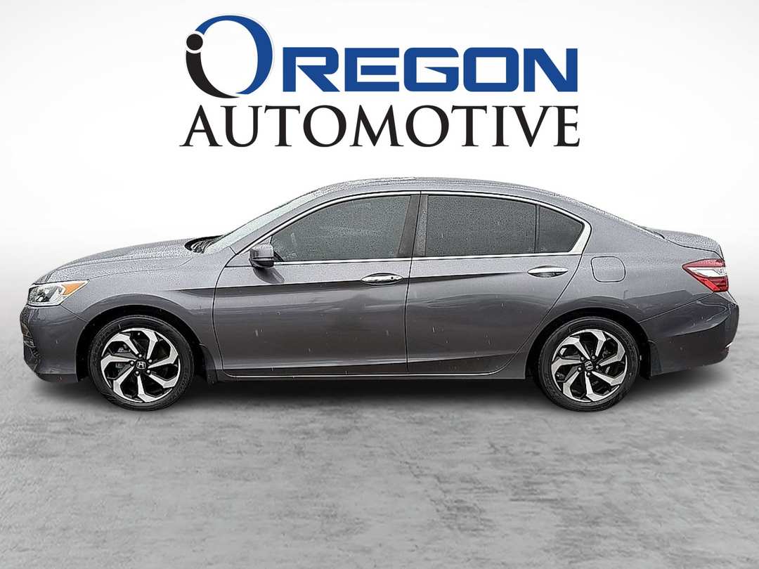 2017 Honda Accord EXL - Image 2