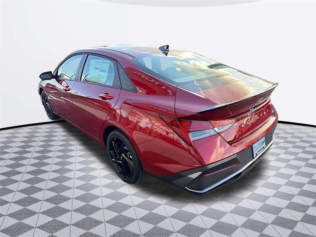 2026 Hyundai Elantra SEL Sport - Image 8
