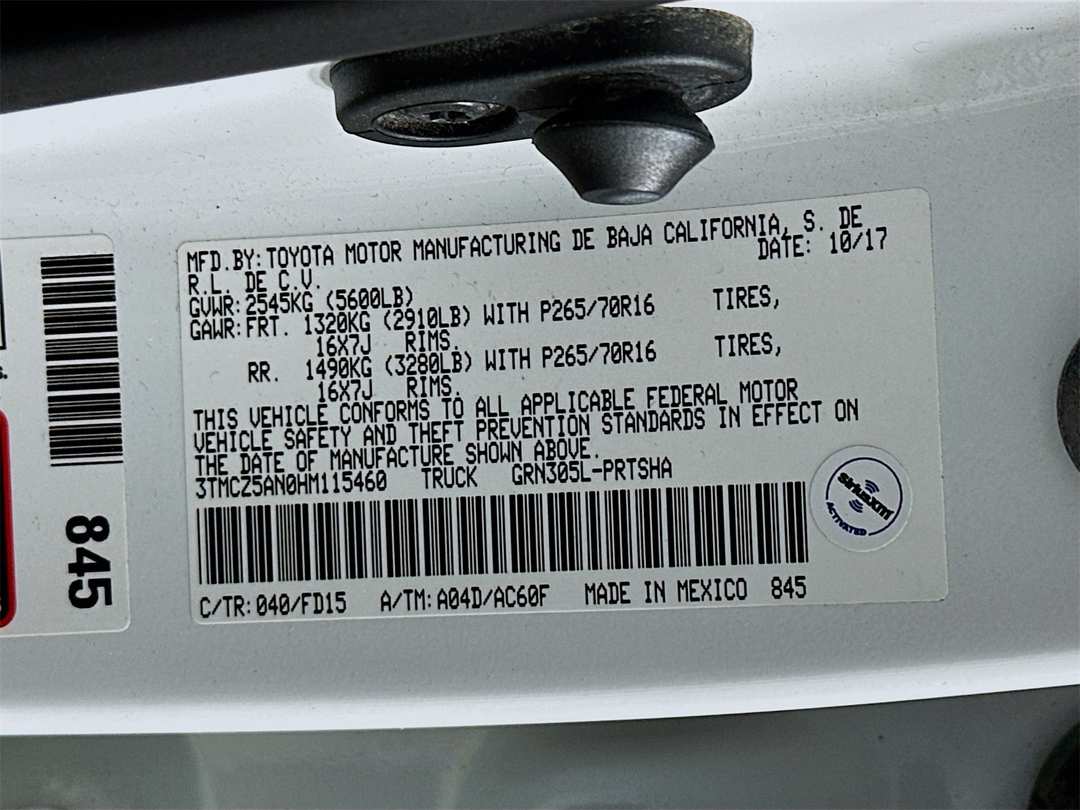 2017 Toyota Tacoma TRD OffRoad - Image 30