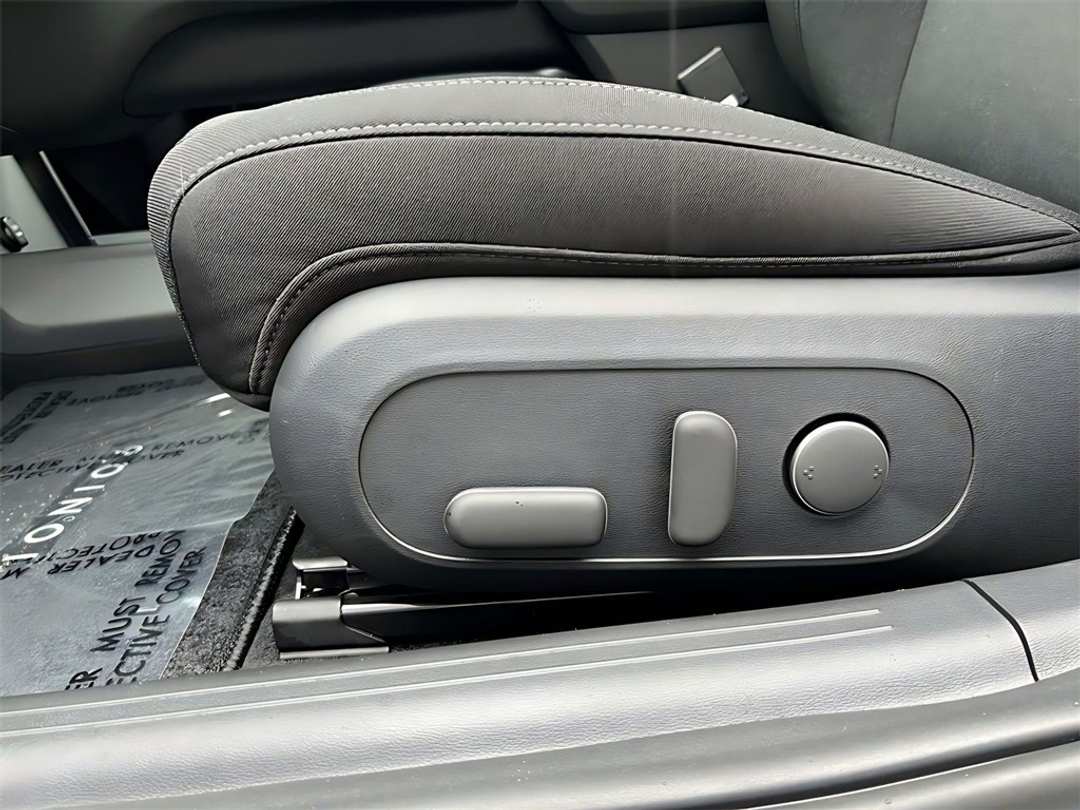 2025 Hyundai Ioniq 6 SE - Image 10