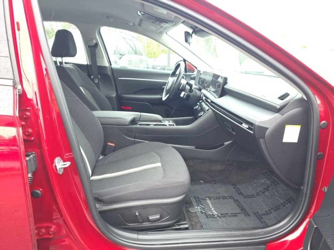 2025 Hyundai Sonata SEL - Image 18