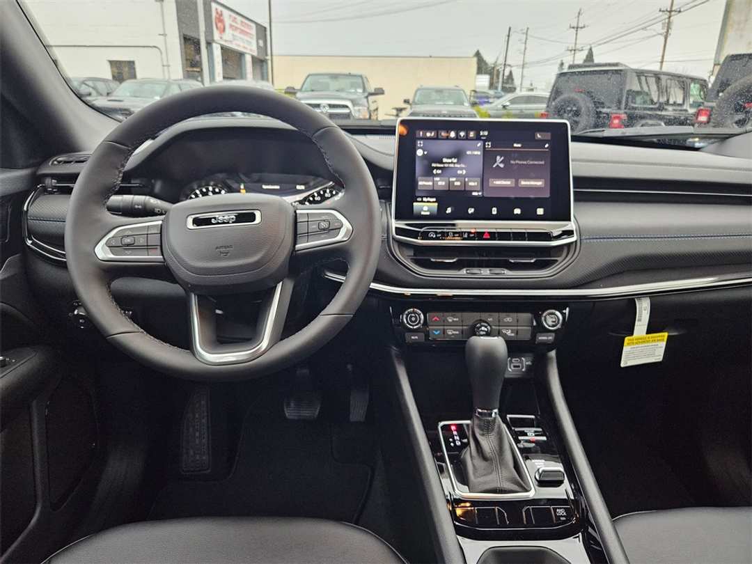 2026 Jeep Compass Latitude - Image 26