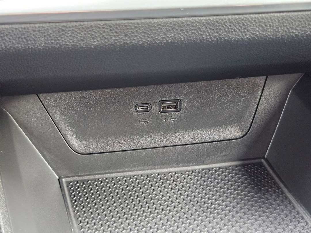 2026 Chevrolet Equinox RS - Image 25