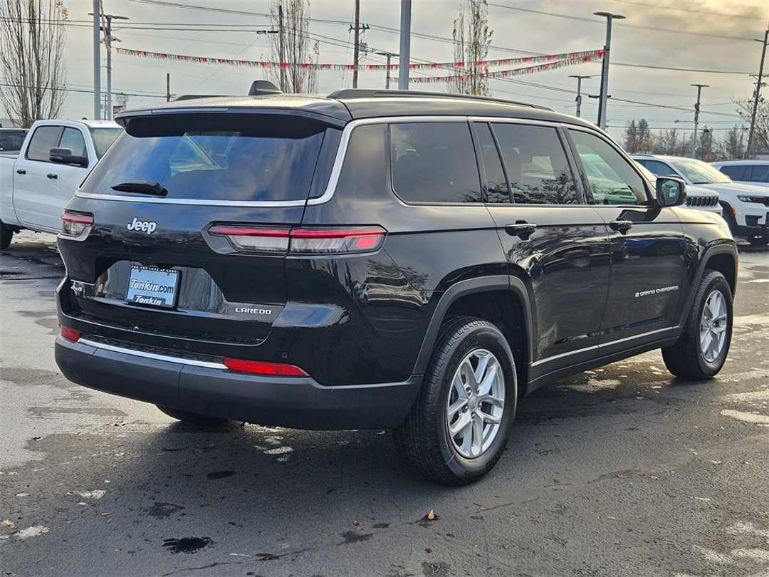 2025 Jeep Grand Cherokee L Laredo - Image 6