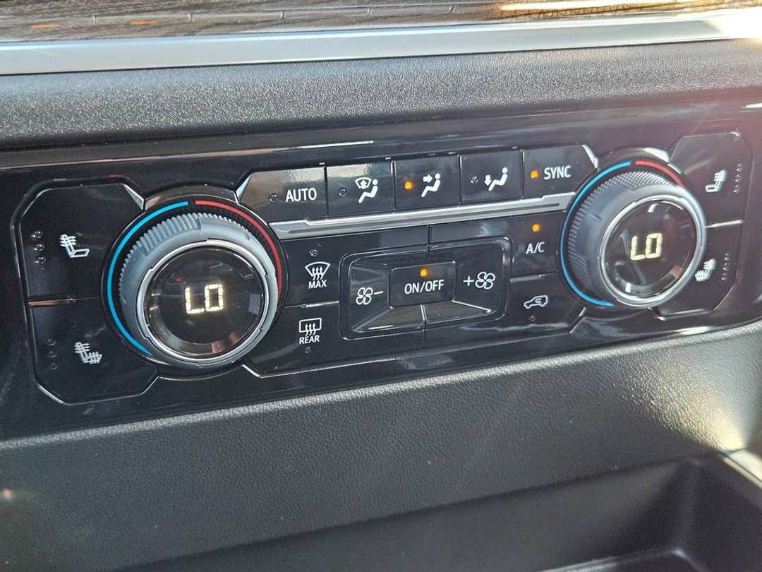 2026 Chevrolet Silverado 1500 RST - Image 24