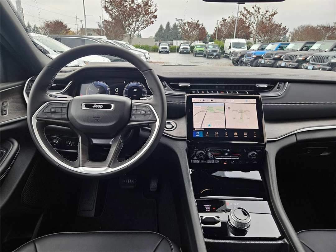 2025 Jeep Grand Cherokee L Limited - Image 27