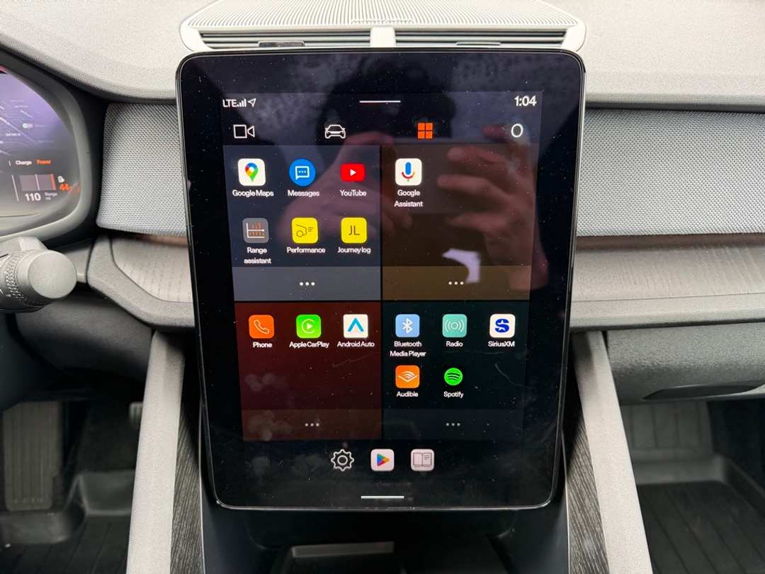 2022 Polestar 2 Long Range Dual Motor - Image 26