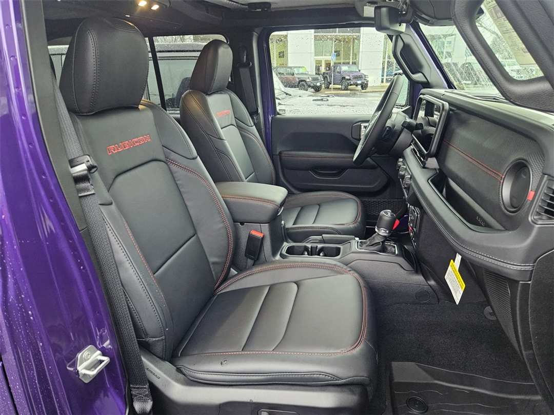 2026 Jeep Wrangler Rubicon X - Image 39