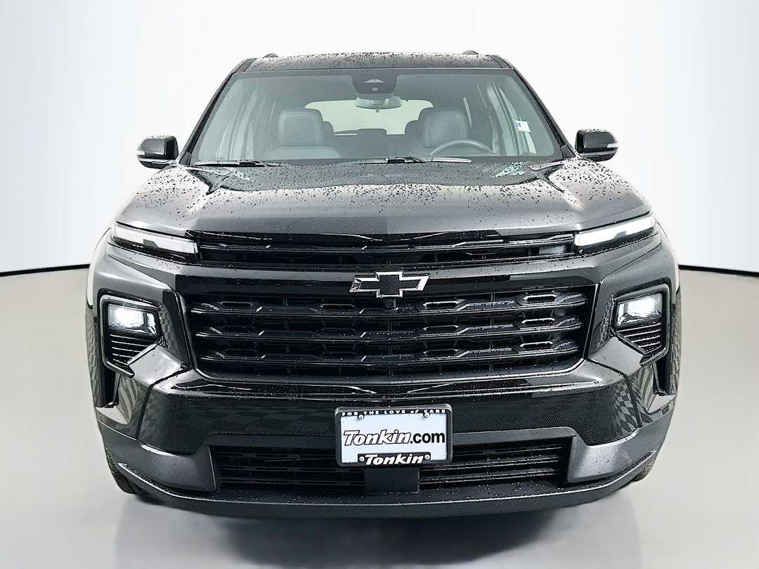 2026 Chevrolet Traverse LT - Image 2