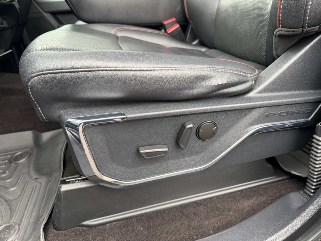 2022 Ford F-150 Lariat - Image 15