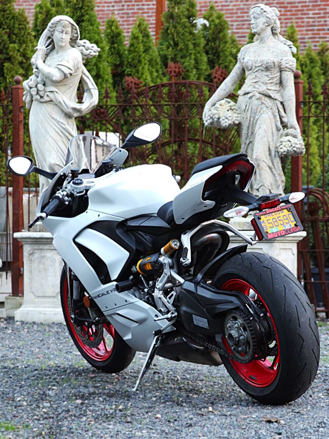 2023 Ducati Panigale V2 - Image 2