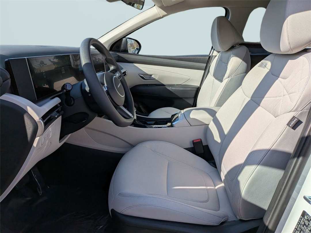 2025 Hyundai Tucson SEL - Image 14
