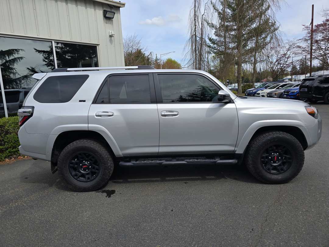 2022 Toyota 4Runner SR5 - Image 3