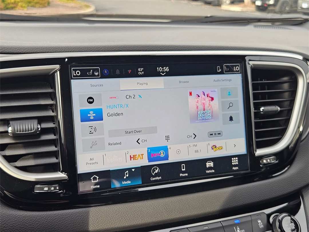 2026 Chrysler Voyager LX - Image 20