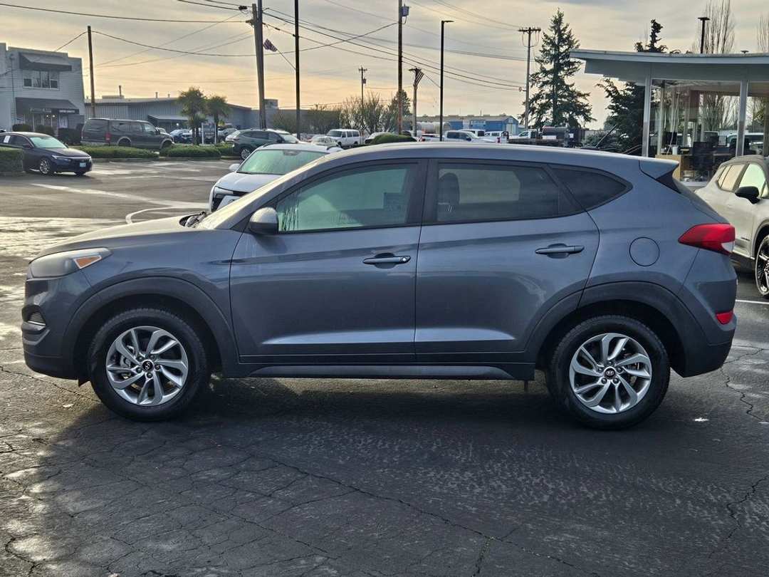 2017 Hyundai Tucson SE - Image 3