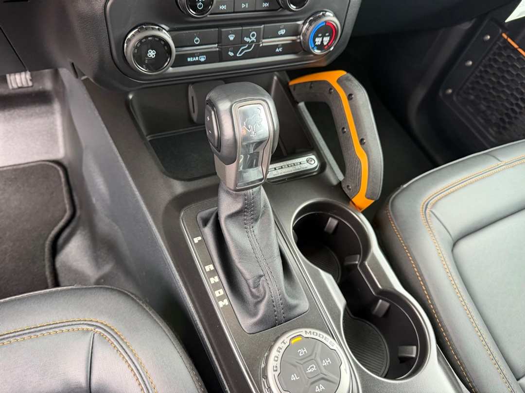 2022 Ford Bronco Badlands - Image 28