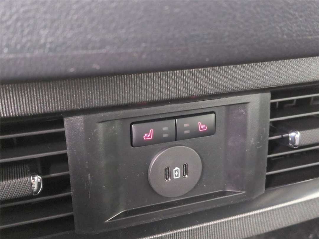 2026 Ford F-250Sd Platinum - Image 25