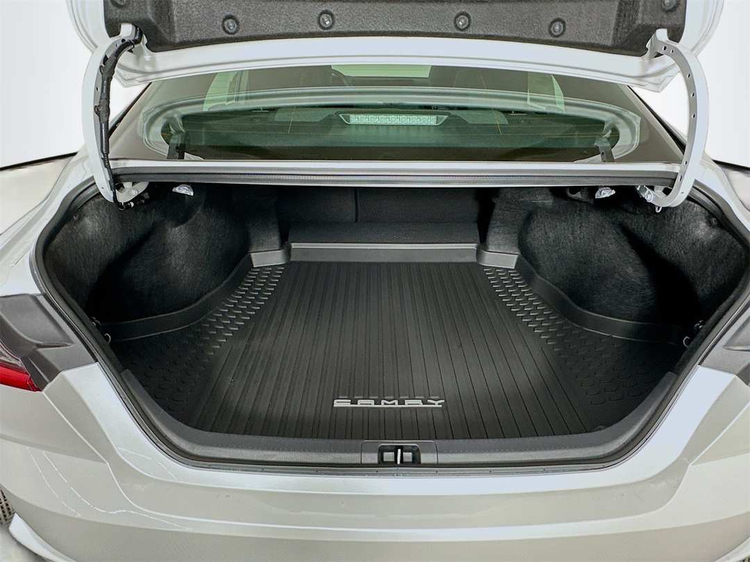 2026 Toyota Camry XSE - Image 28