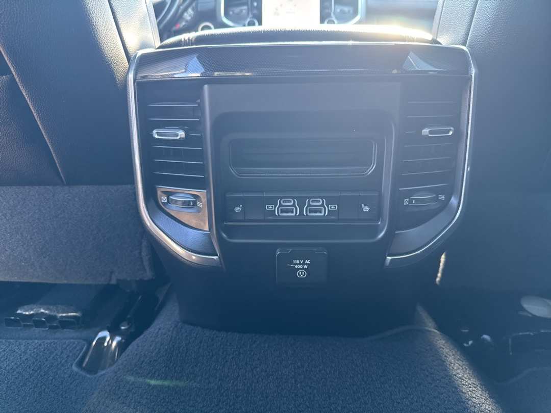 2022 Ram 2500 Laramie - Image 25